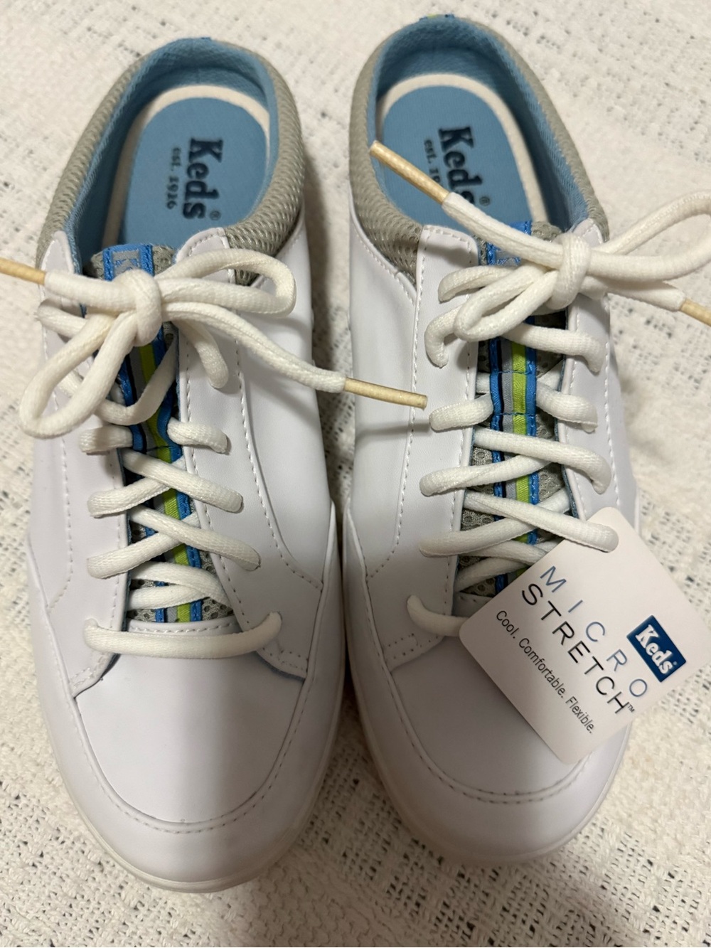 New Keds White Lace-Up Sneakers with Blue and Green Stripe. Micro Stretch.